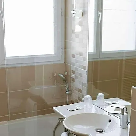 Hotel-restaurant La Caborne Szálloda 2*